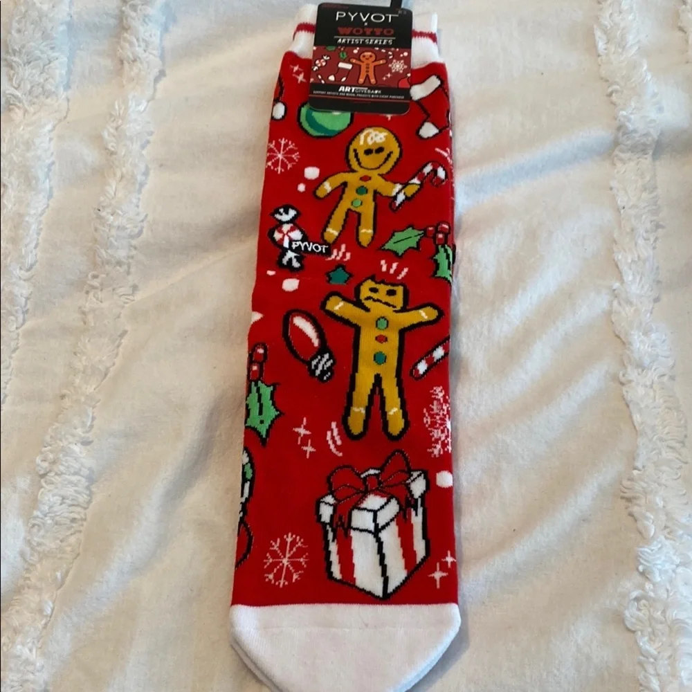Red Gingerbread Holiday Socks